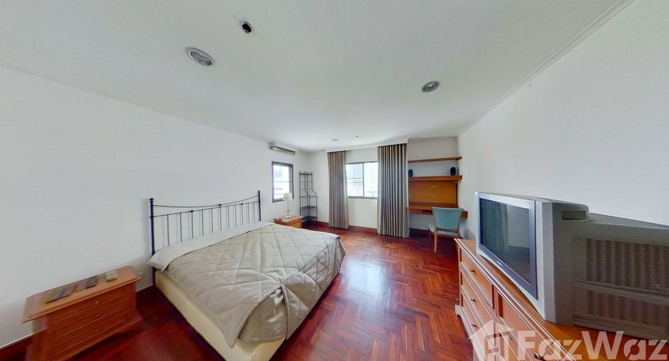 For rent 4 bed condo in Watthana, Bangkok