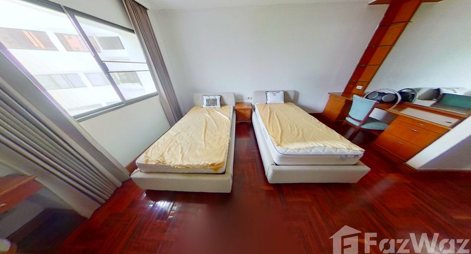 For rent 4 bed condo in Watthana, Bangkok
