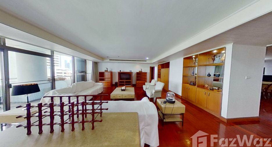 For rent 4 bed condo in Watthana, Bangkok