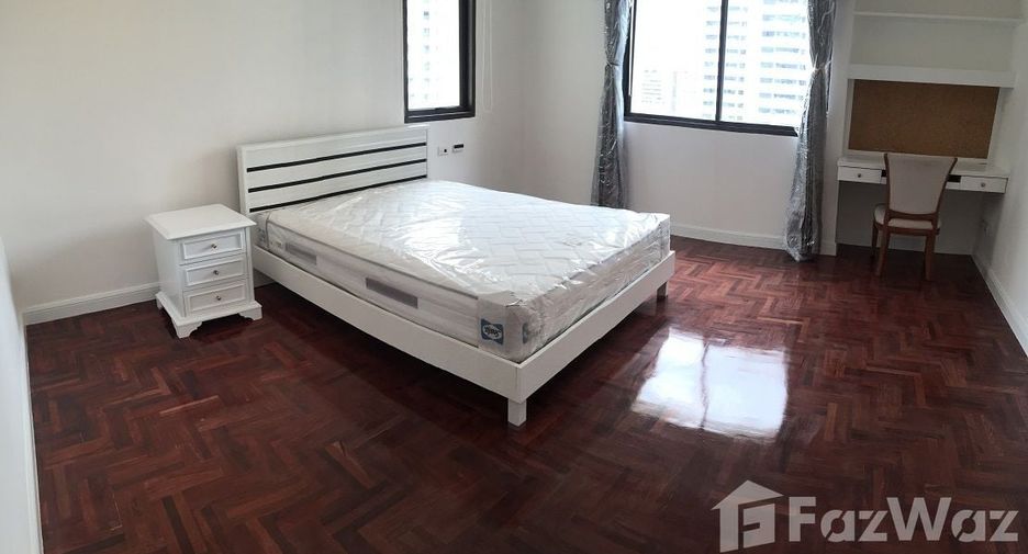 For rent 3 bed condo in Watthana, Bangkok
