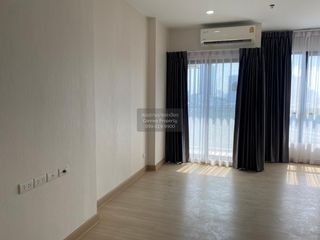 出售 1 卧室 公寓 在 Khlong San, 曼谷