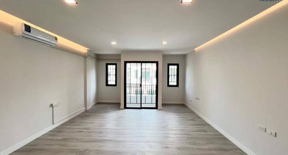 For sale 3 bed house in Pak Kret, Nonthaburi