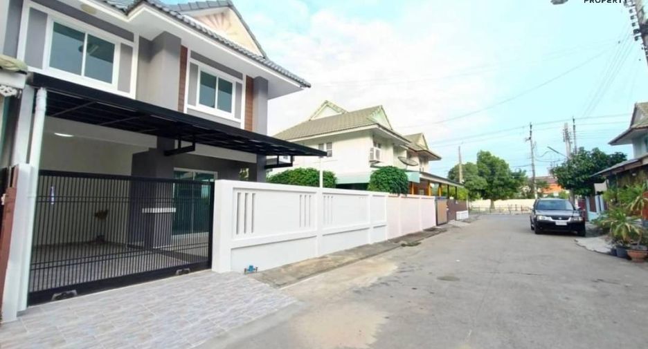 For sale 3 bed townhouse in Bang Bua Thong, Nonthaburi