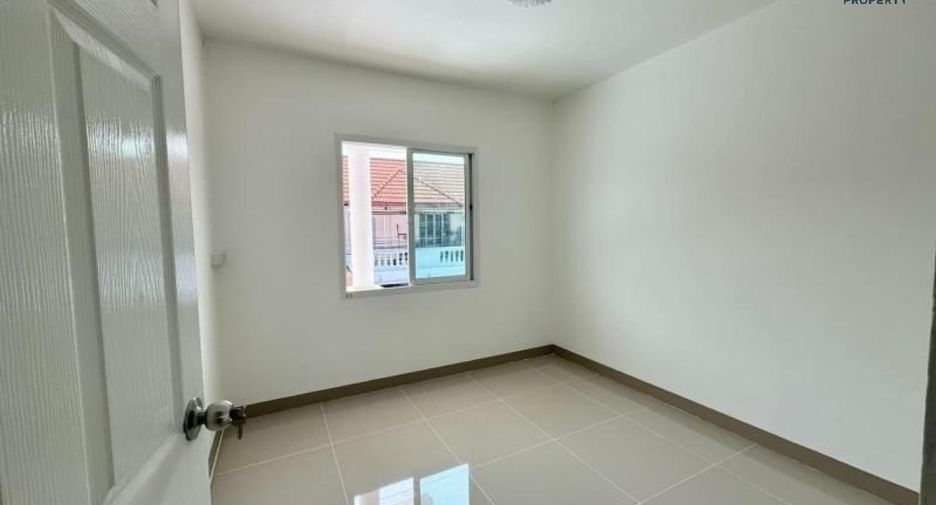 For sale 3 bed townhouse in Bang Bua Thong, Nonthaburi