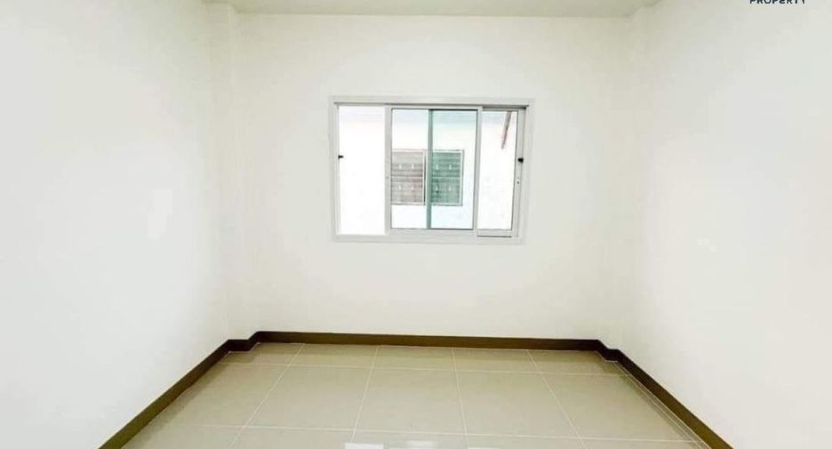 For sale 3 bed townhouse in Bang Bua Thong, Nonthaburi
