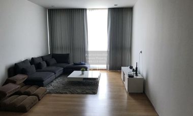 For rent 3 bedrooms condo in Khlong Toei, Bangkok