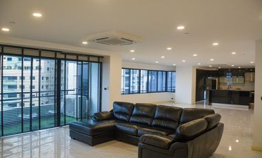 For rent 3 bed condo in Watthana, Bangkok