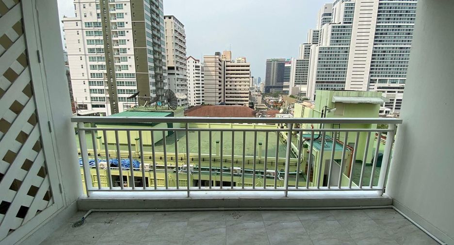 For rent 2 Beds condo in Khlong Toei, Bangkok