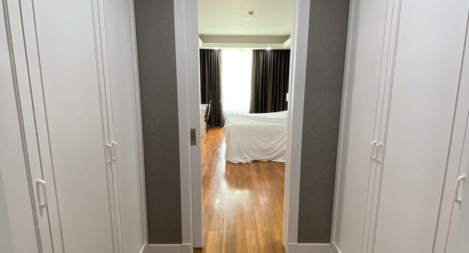 For rent 2 Beds condo in Khlong Toei, Bangkok