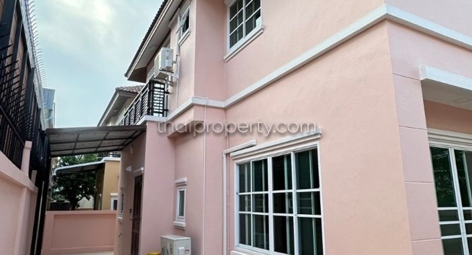 For sale 3 bedrooms house in East Pattaya, Pattaya