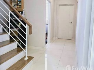For sale 4 Beds house in Thung Khru, Bangkok