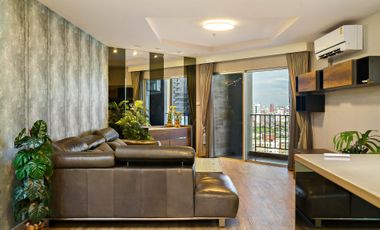 For sale 2 bed condo in Huai Khwang, Bangkok