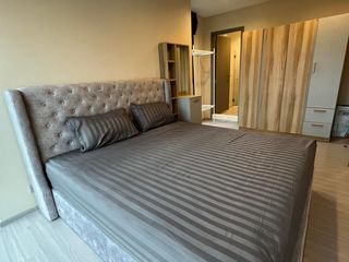 For rent 2 bed condo in Huai Khwang, Bangkok