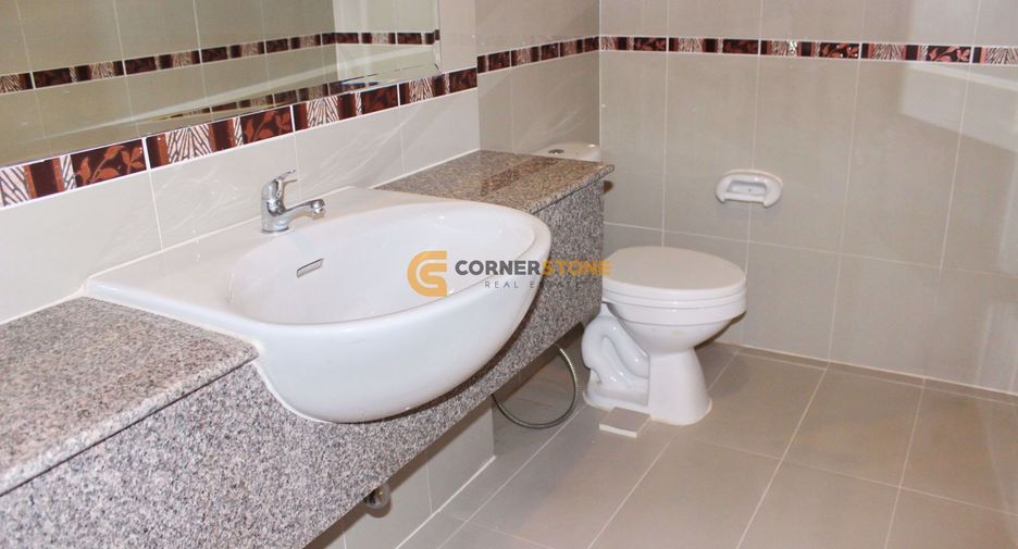 For rent and for sale 4 bedrooms house in Bang Lamung, Chonburi
