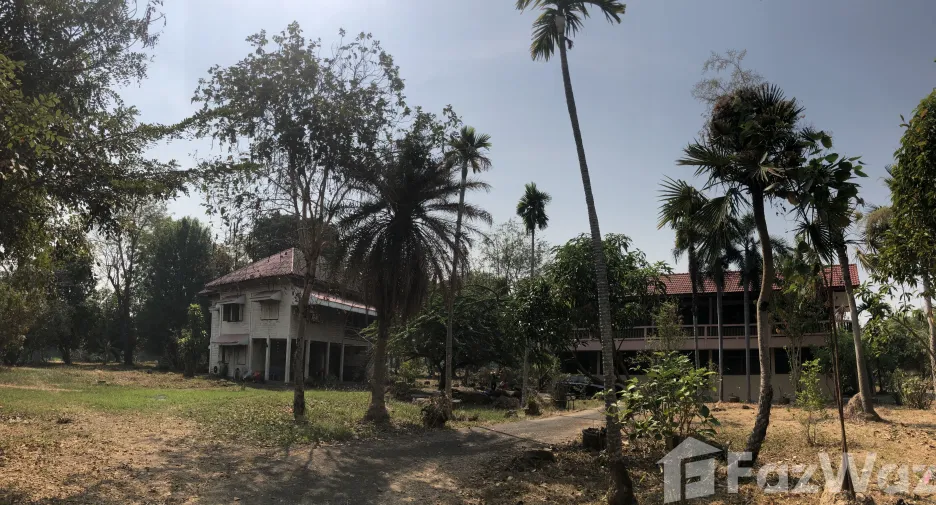For sale 8 bed house in Mueang Nakhon Nayok, Nakhon Nayok