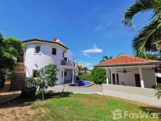 For sale 6 bed villa in Hua Hin, Prachuap Khiri Khan