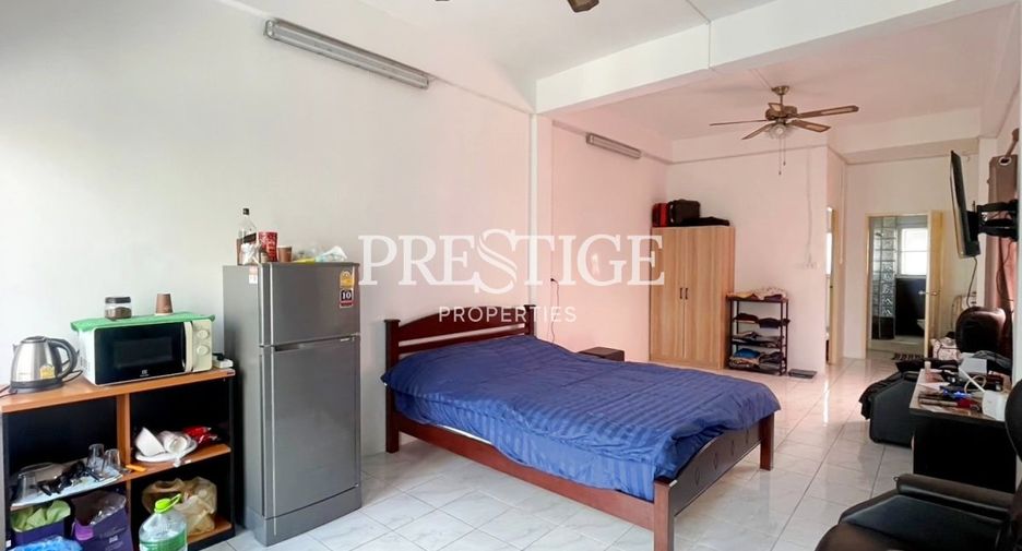 For sale 4 bedrooms retail Space in Bang Lamung, Chonburi