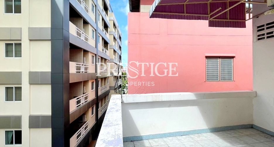 For sale 4 bedrooms retail Space in Bang Lamung, Chonburi