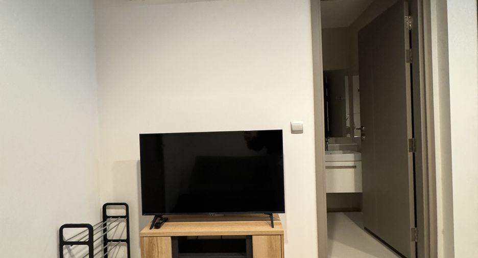 For rent studio condo in Huai Khwang, Bangkok