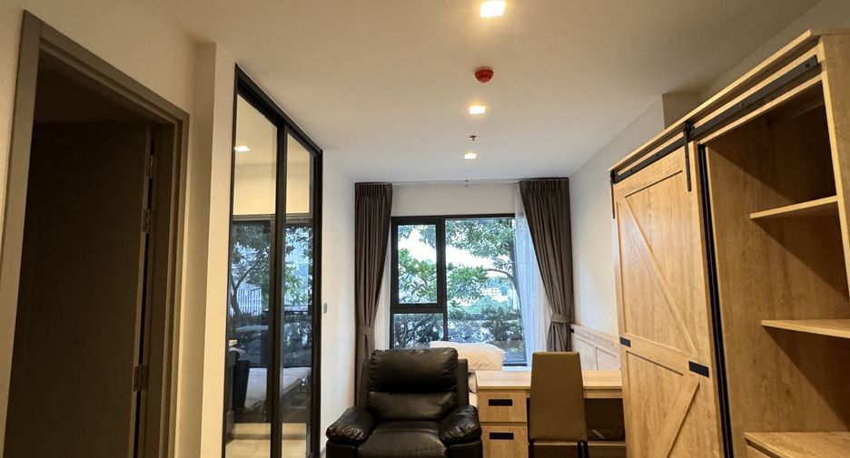For rent studio condo in Huai Khwang, Bangkok