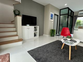 For sale 3 bed townhouse in Lat Phrao, Bangkok