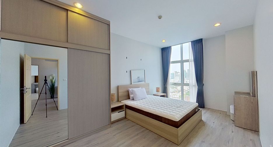 For sale 3 Beds condo in Ratchathewi, Bangkok