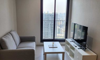 For sale 2 bed condo in Huai Khwang, Bangkok