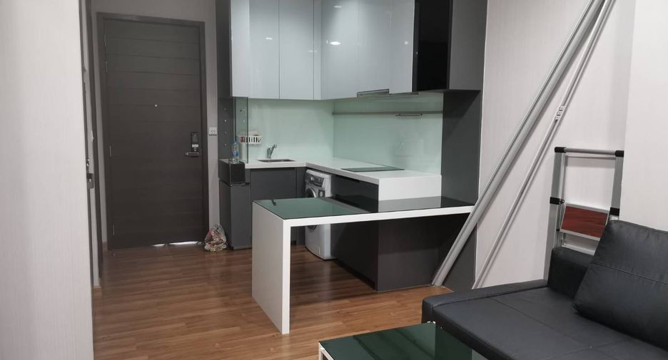 For sale 1 bed condo in Huai Khwang, Bangkok