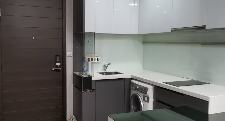 For sale 1 bed condo in Huai Khwang, Bangkok