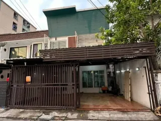 For sale 2 Beds house in Din Daeng, Bangkok