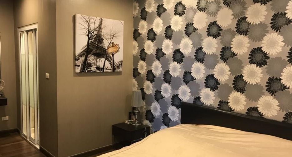 For rent 2 bed condo in Ratchathewi, Bangkok