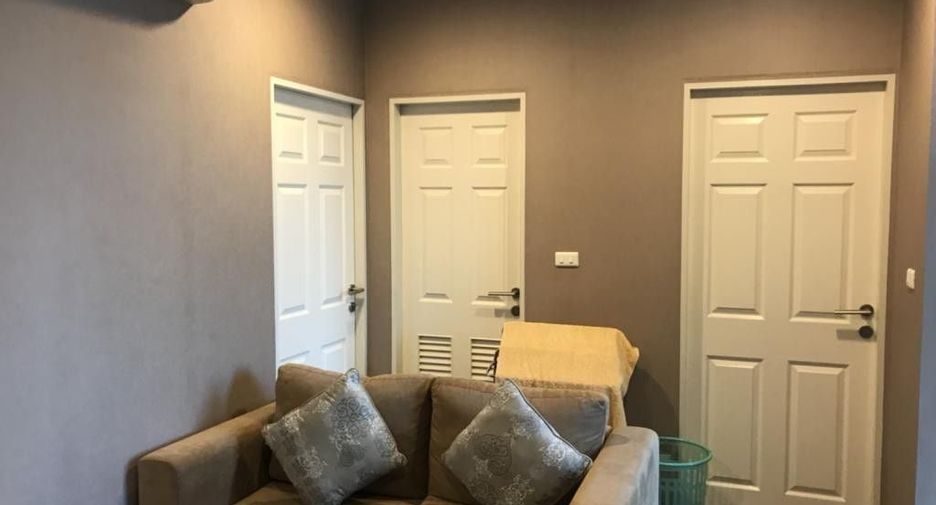 For rent 2 bed condo in Ratchathewi, Bangkok