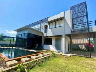 For sale 3 bed villa in Mueang Phuket, Phuket