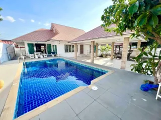 For sale 3 Beds villa in Bang Lamung, Chonburi