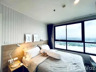 For sale 2 bed condo in Yan Nawa, Bangkok