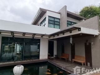 For sale 5 bed house in Khan Na Yao, Bangkok