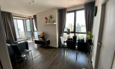 For rent 2 bed condo in Ratchathewi, Bangkok