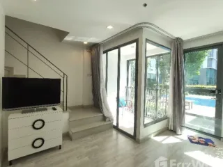 For rent 2 bed condo in Phra Khanong, Bangkok
