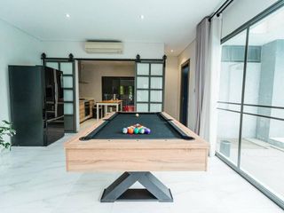 For rent 10 Beds villa in Bang Kapi, Bangkok