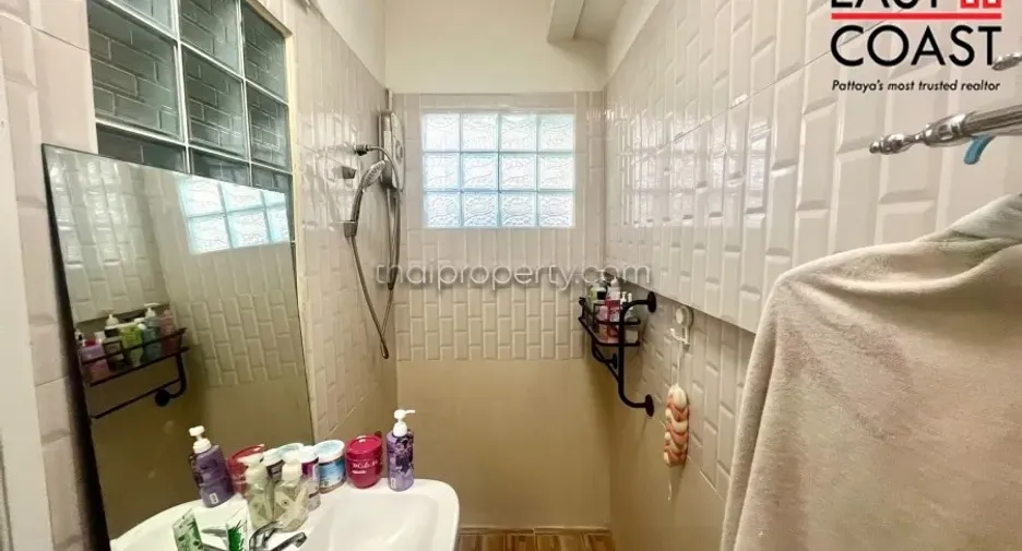 For rent and for sale 3 bedrooms house in Bang Lamung, Chonburi