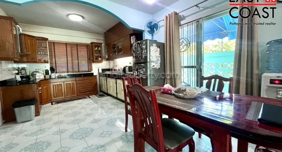 For rent and for sale 3 bedrooms house in Bang Lamung, Chonburi