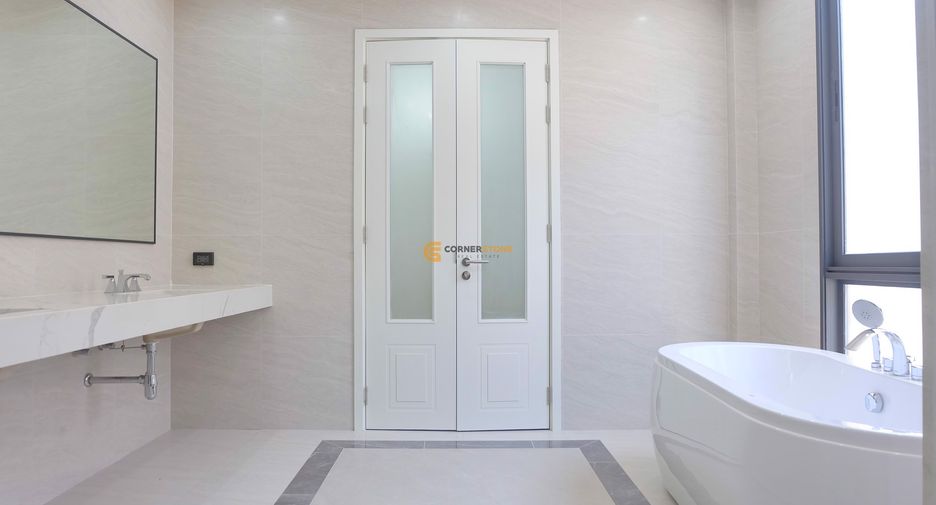 Haus zur Miete und zum Kauf mit 5 Zimmer in Bang Lamung, Chonburi