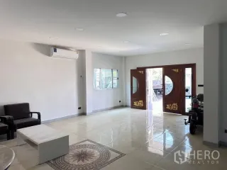 出租 和 出售 仓库 在 Bang Phli, Samut Prakan