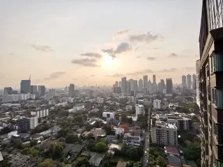 For sale 1 bed condo in Khlong Toei, Bangkok