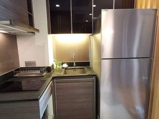 For sale 1 bed condo in Khlong Toei, Bangkok