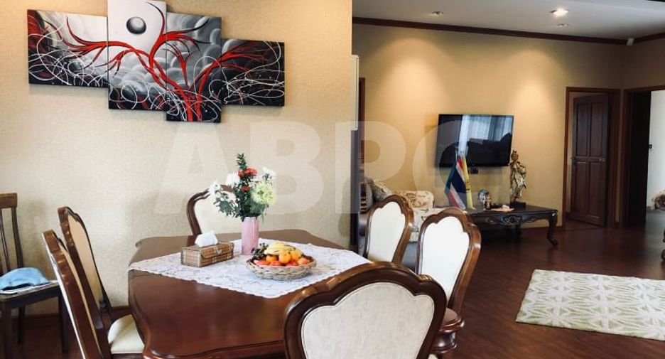 Casa en venta de 3 habitaciones en Si Racha, Chonburi