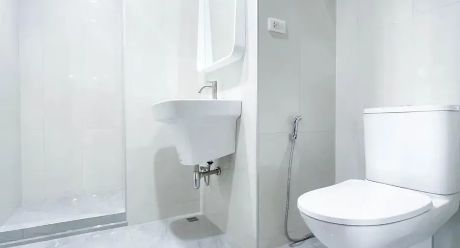 For sale 2 bedrooms condo in Khlong Toei, Bangkok