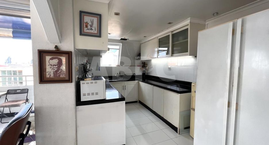 For sale 1 bed condo in North Pattaya, Pattaya