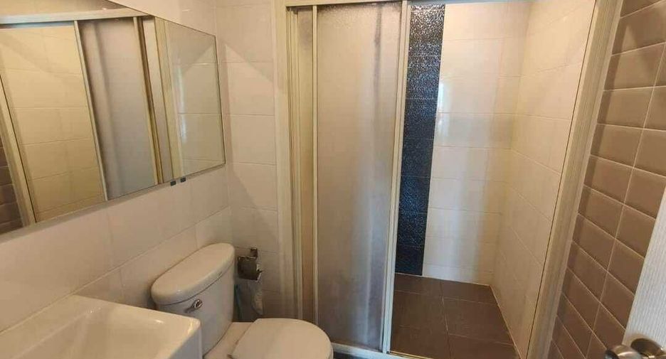 For rent 1 bed condo in Huai Khwang, Bangkok