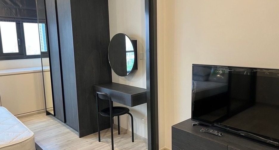 For rent 1 bed condo in Huai Khwang, Bangkok